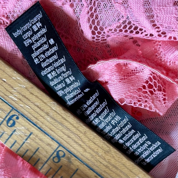 Victoria’s Secret Sheer Pink Floral Lace Thong Bodysuit Small Front Caging - Picture 12 of 14